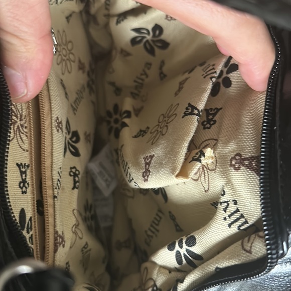 Amliya Owl handbag/backpack. - Picture 6 of 6